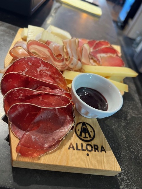 Allora — Wijn & Foodbar Geel, sfeerbeeld 13